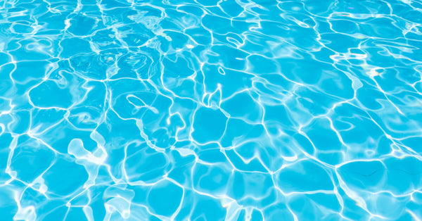 How Does a Naked Freshwater Pool Work Without Chlorine?