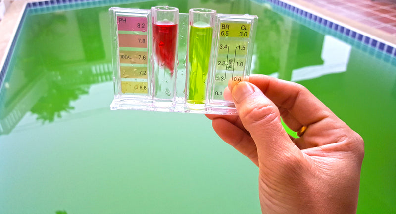 Checking the Ph Level and chlorine of a pool
